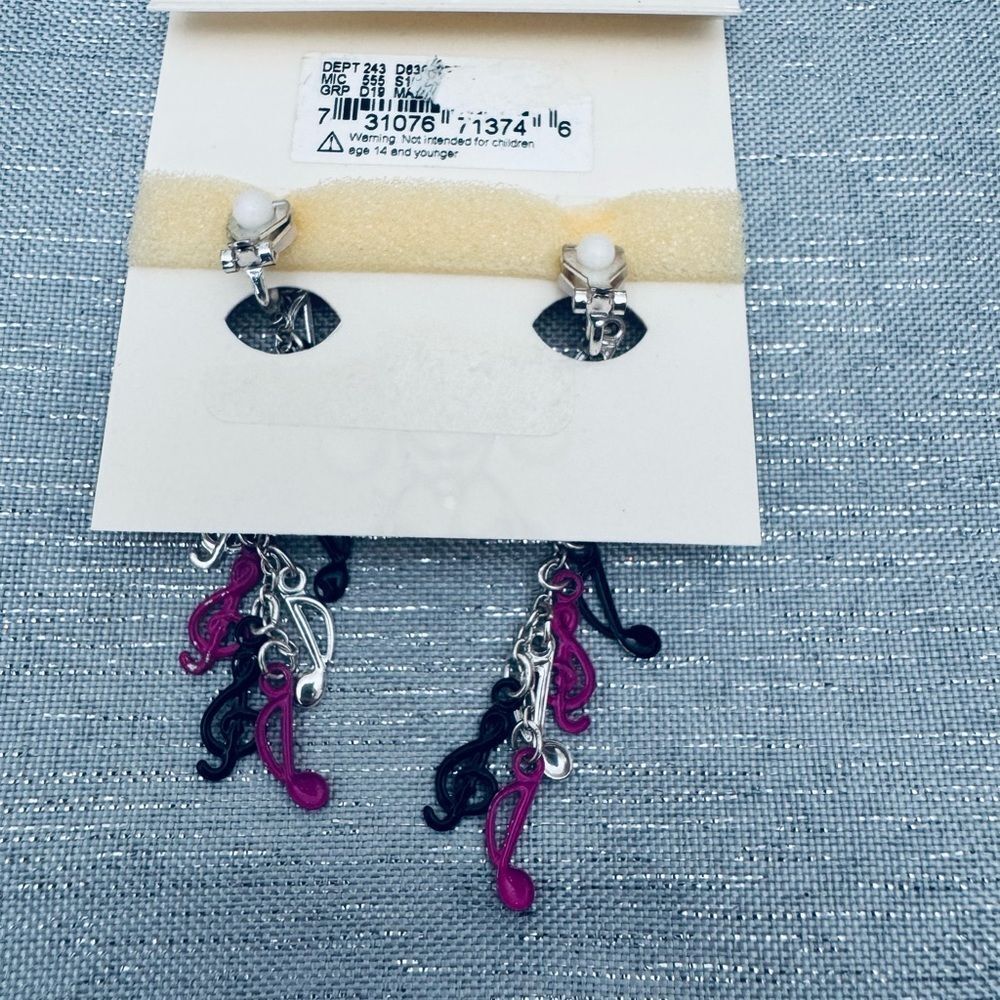 Music Musical Notes Cascading Earrings - Picture 3 of 4